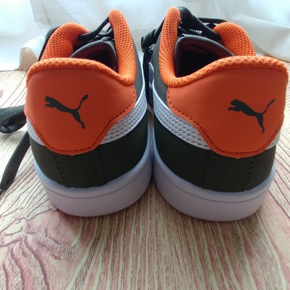 Puma Sneakers. 🎇NWT🎇 - Picture 5 of 8